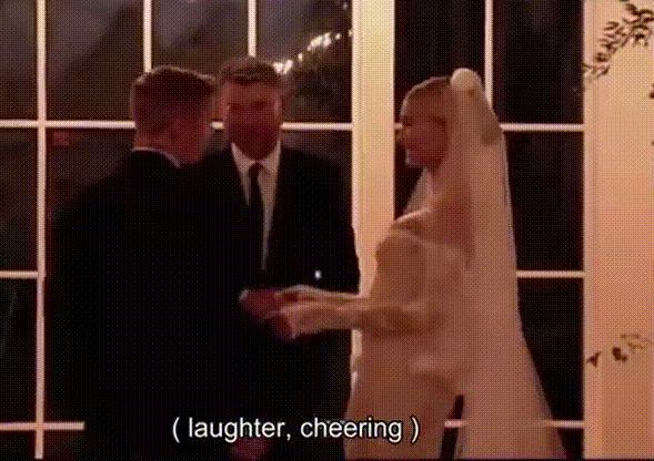 贾斯汀比伯浪了一圈归来还是少年,贾斯汀比伯晒自曝右脸面瘫