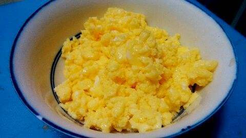 单手打蛋的技巧视频,单手打蛋