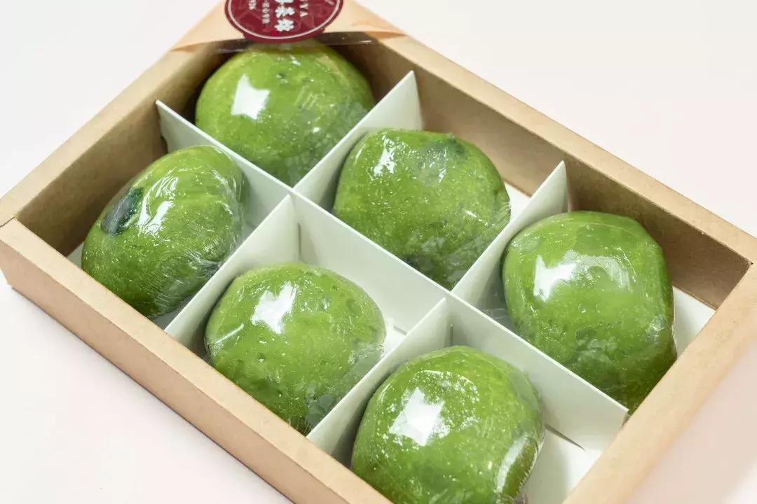 小龙虾酸菜鱼,麻辣小龙虾和酸菜鱼