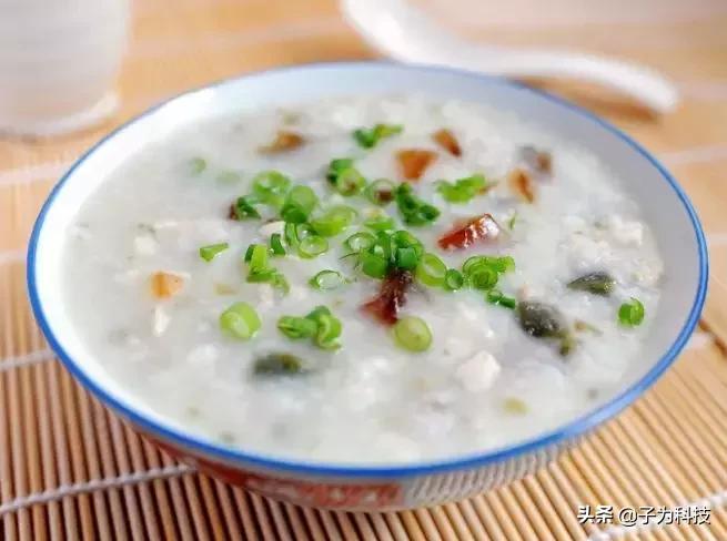 在国外卖皮蛋和咸鸭蛋被抓？歪果警方：不适合人类食用…