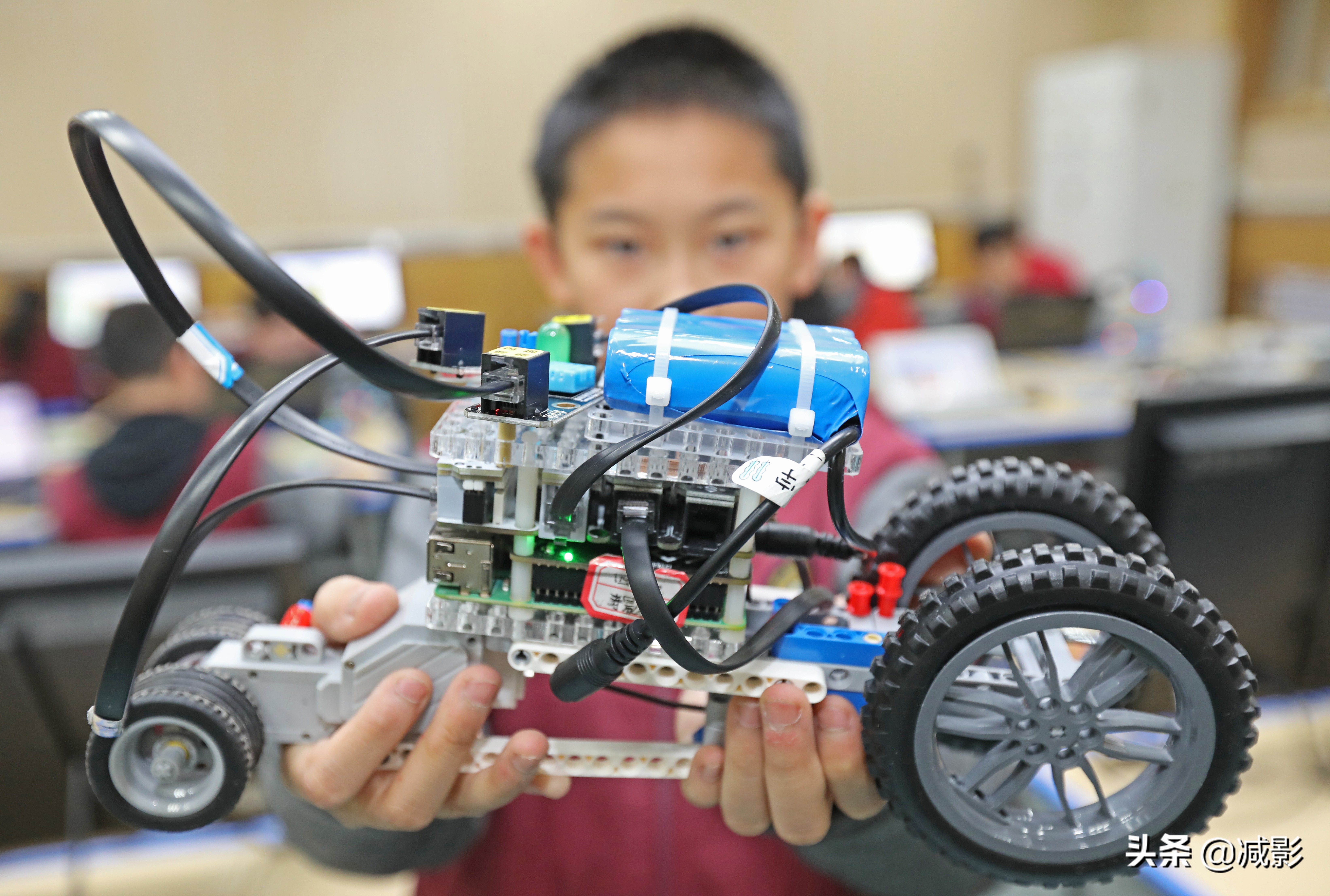 小学生编程专用无人车,无人驾驶小车编程