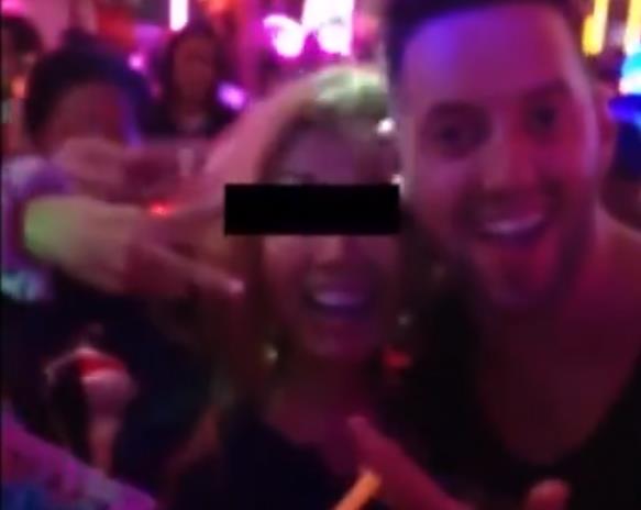 小伙离婚后买彩票中了5000万,买彩票中大奖环游世界