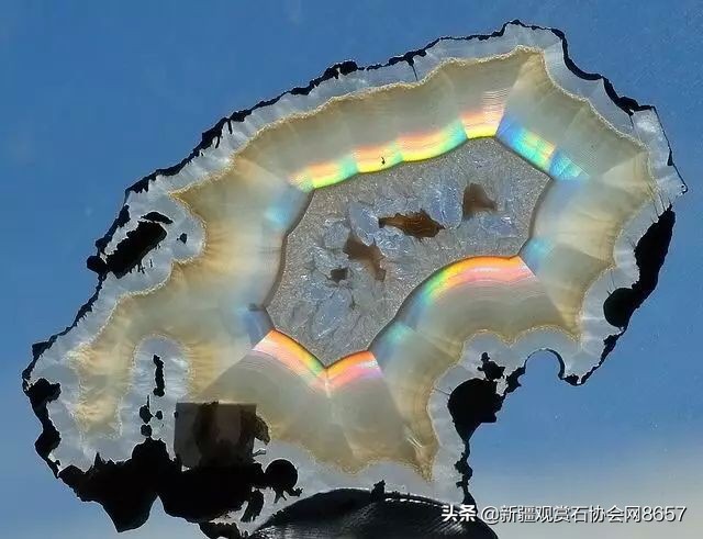 七彩樱花玛瑙,像极光一样好看的钻石