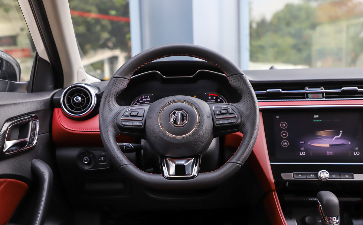 7万级别掀背式轿跑,本田全新思域掀背车