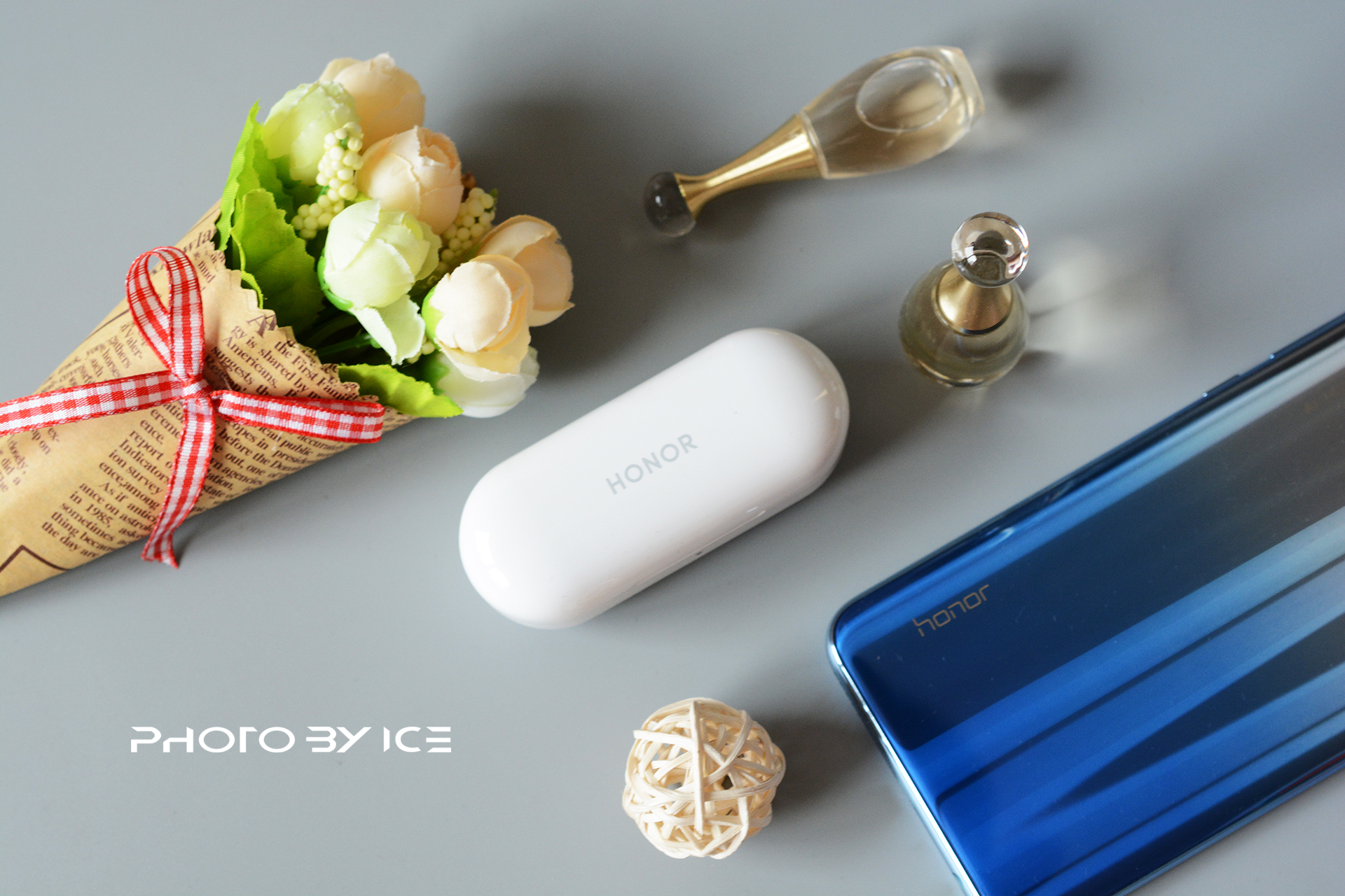 荣耀蓝牙耳机flypods3对比青春版,荣耀FlyPods青春版真无线蓝牙耳机