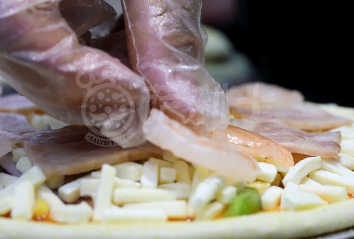 想开个披萨店加盟好还是自己开好,开一家披萨店真的能赚钱吗