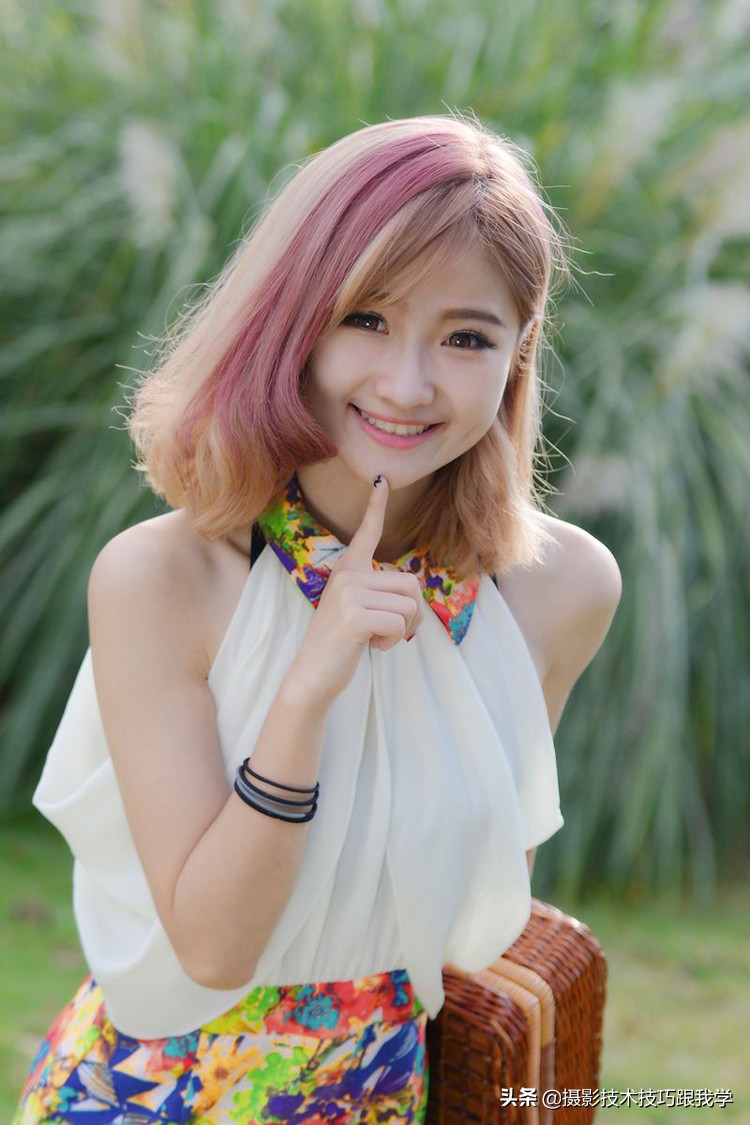 第二只镜头24-70和70-200选哪个,70-200第二代和第三代镜头怎么选