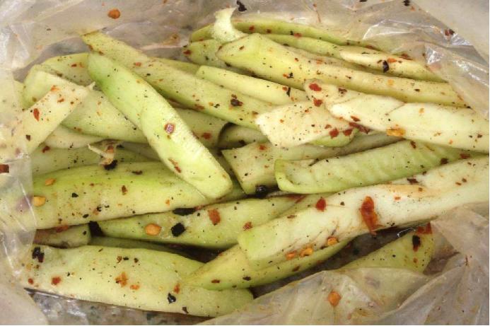 大芒果怎么吃才能好吃,皮薄的带核大芒果怎么吃