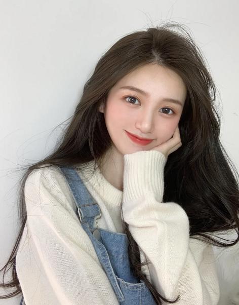 屈臣氏护肤品“红黑榜”，前两个没效果肤感差，后两个好用又平价