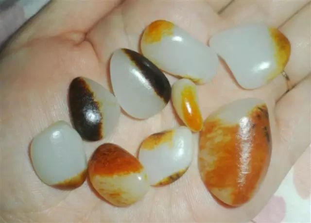 把玩和田玉和玻璃的区别,把玩和田玉生肖