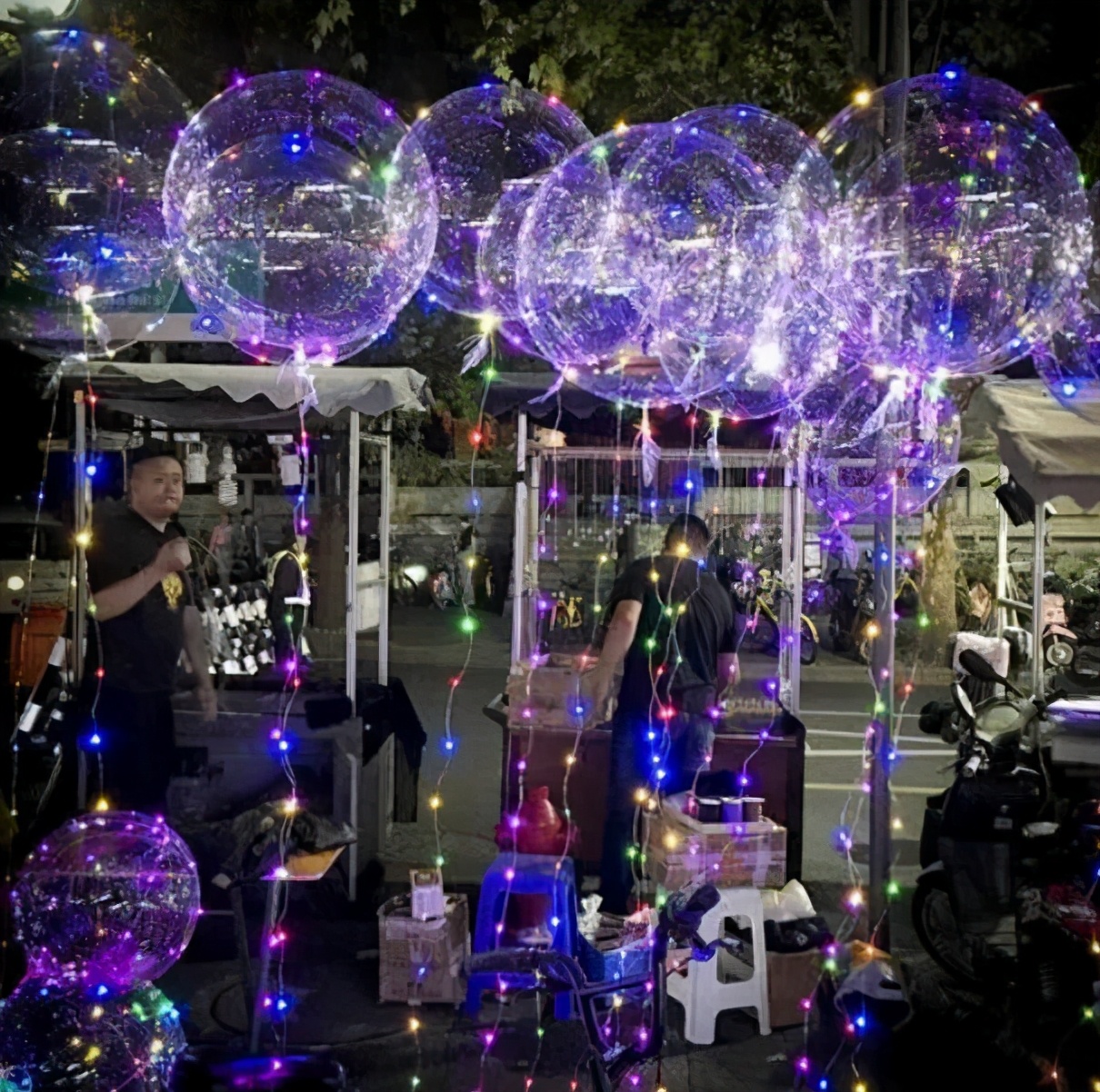 卖气球赚钱小项目,春节卖气球另类赚钱生意