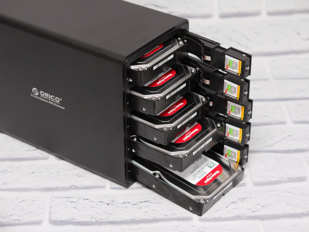 折腾NAS半年后的感受：也许我们需要的只是一个硬盘柜而已