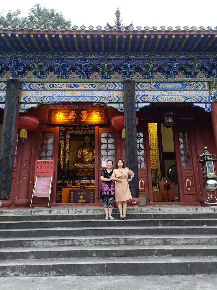 夜幕下的清泉寺,夜幕下的湛山寺