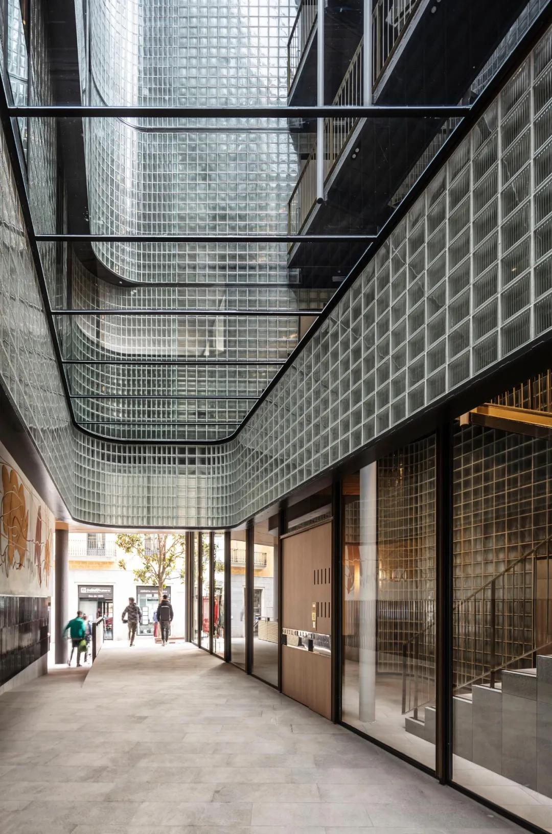 玻璃砖做公寓效果图 (公寓楼改造效果图)