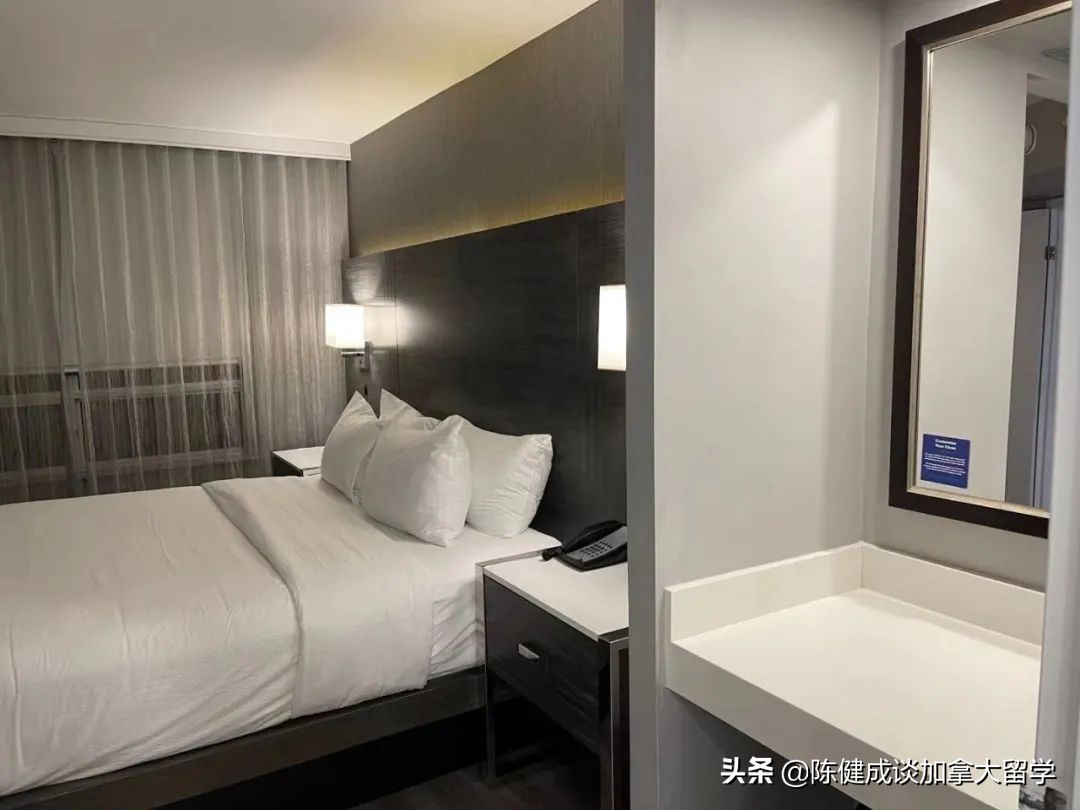 从哪里飞往加拿大需要在香港转机,现在中国去加拿大的航班