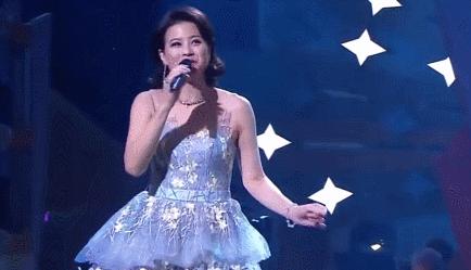 她是亚视第一选美冠军，丈夫出轨多位女星，晚年令人唏嘘