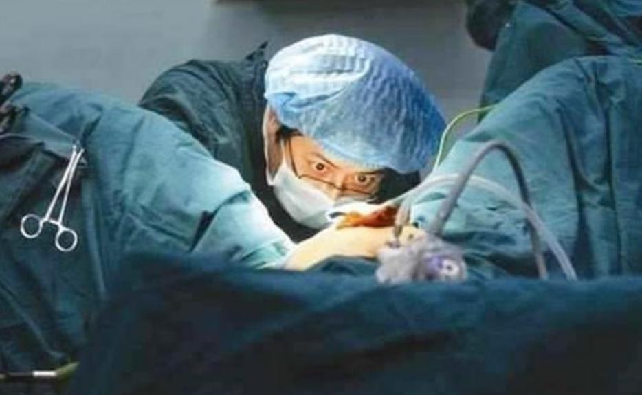 剖腹产横切竖切侧切有什么区别,生孩子时撕裂和侧切的区别