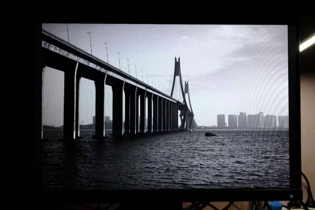 明基sw240专业摄影显示器,明基sw240真实测评