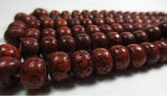 星月菩提太油怎么处理,星月菩提什么时候才能用汗手盘