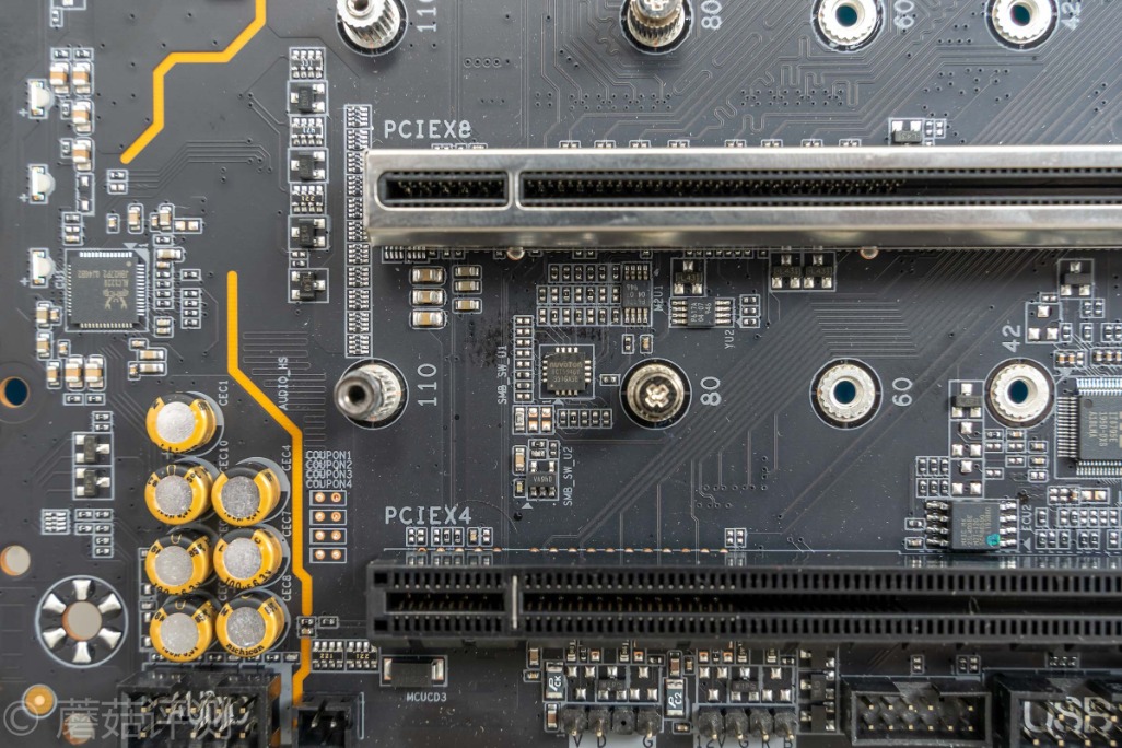 技嘉z490aorusproax主板多大,技嘉z490aorusproax是超级雕吗