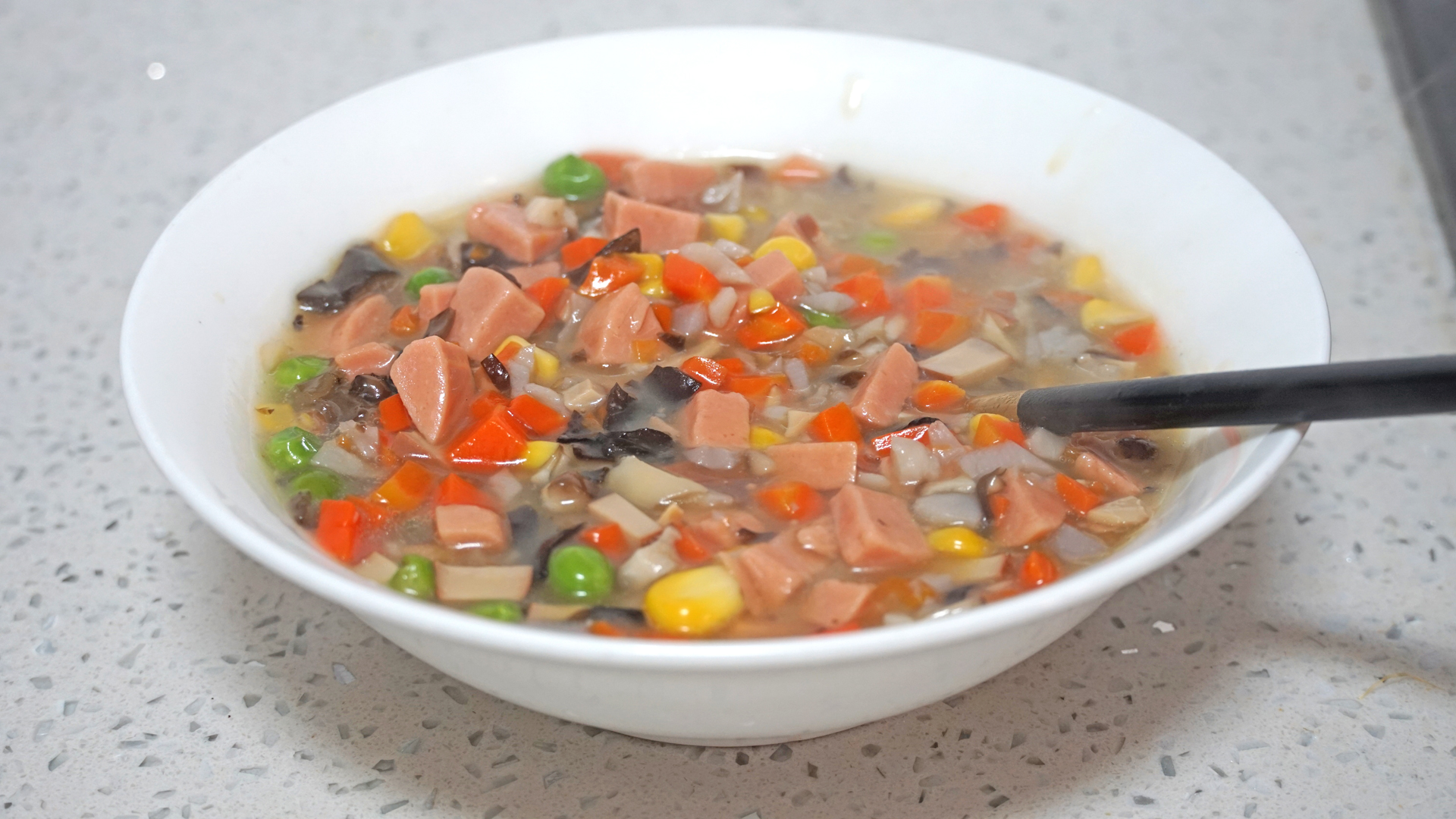 阳了要忌口，少吃发物，多吃3水果，3菜，3肉，补能量，助力恢复