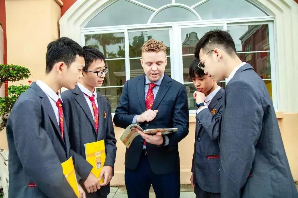 邀请函学校活动,华美校园活动