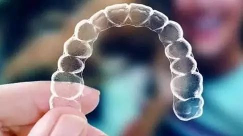 成年人做牙齿矫正合适吗,成年人有必要做牙齿矫正吗