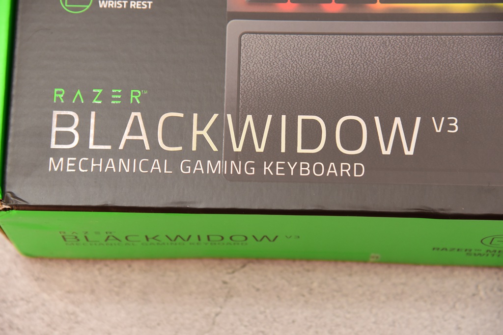 雷蛇黑寡妇v3黄轴键盘测评,雷蛇黑寡妇蜘蛛v3键盘测评