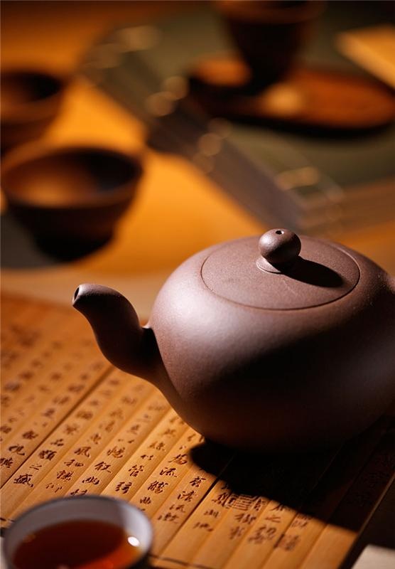 为何手工银壶越来越受追捧,最近为什么卖银饰品的很多