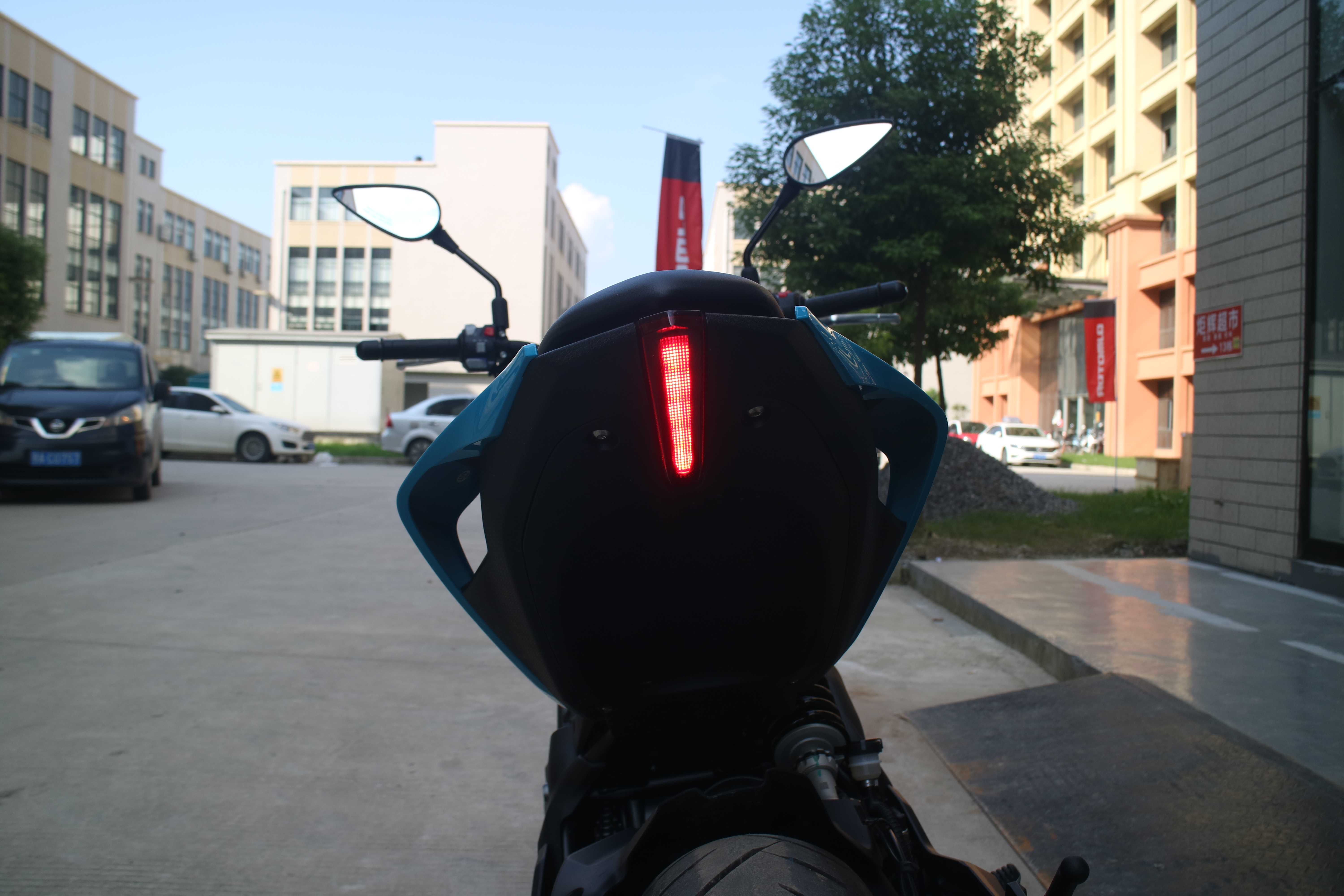 试驾奔达350,追350车测评