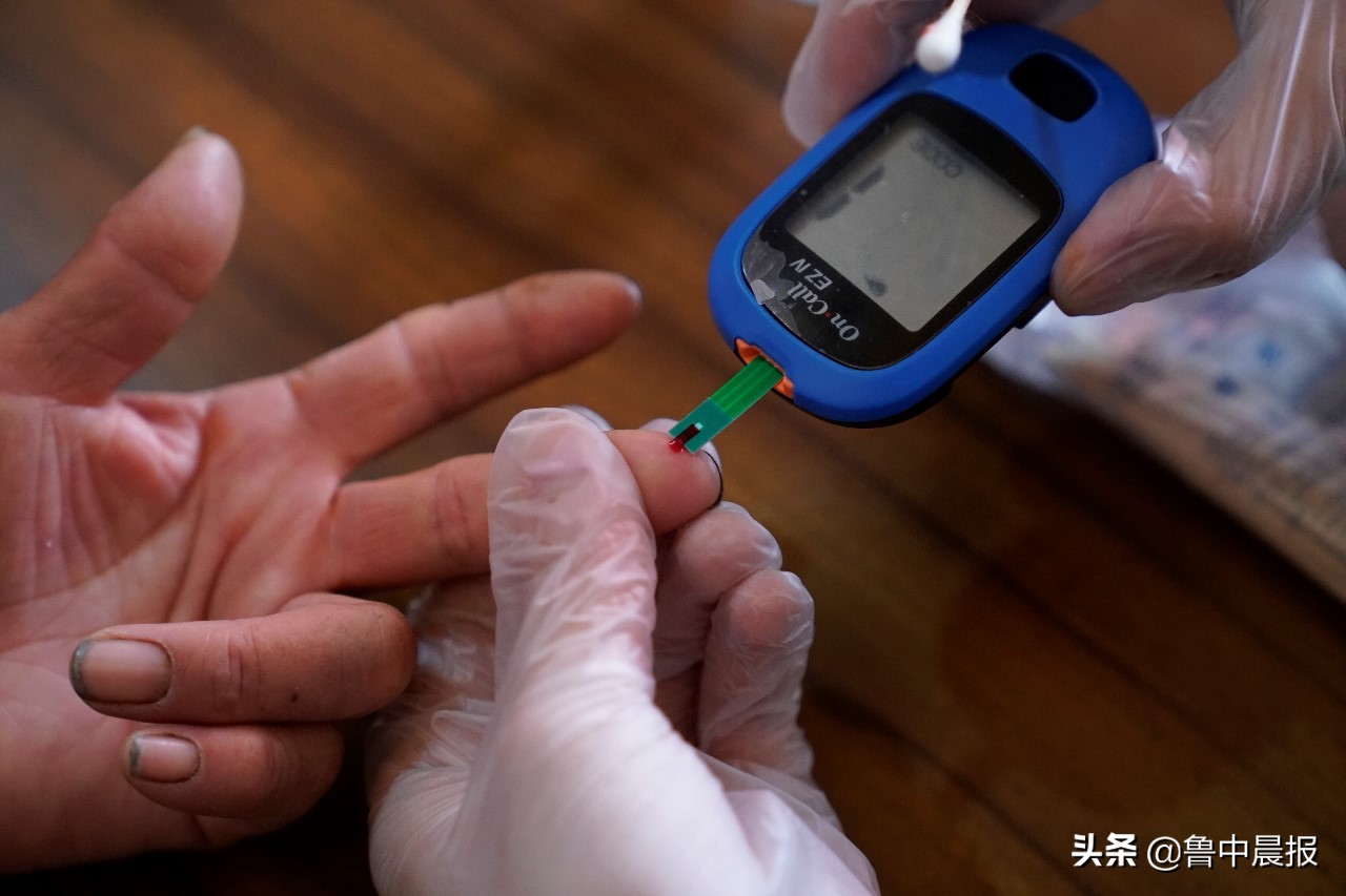 帐篷医疗队走进西流泉村村民的愁事有解了