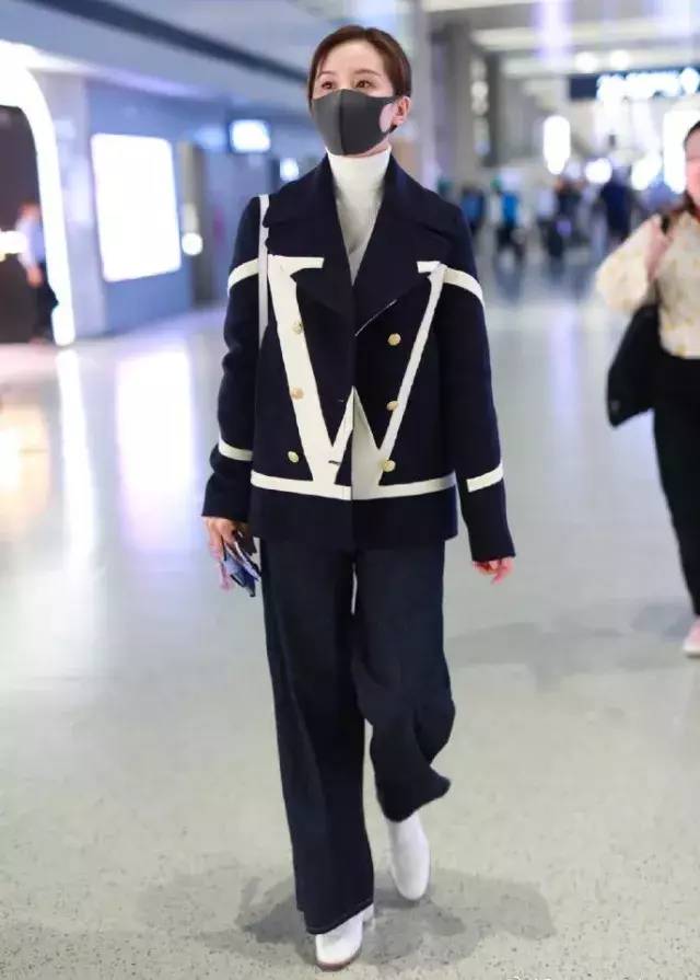 冬天短靴穿什么号,冬天哪种高跟短靴好看