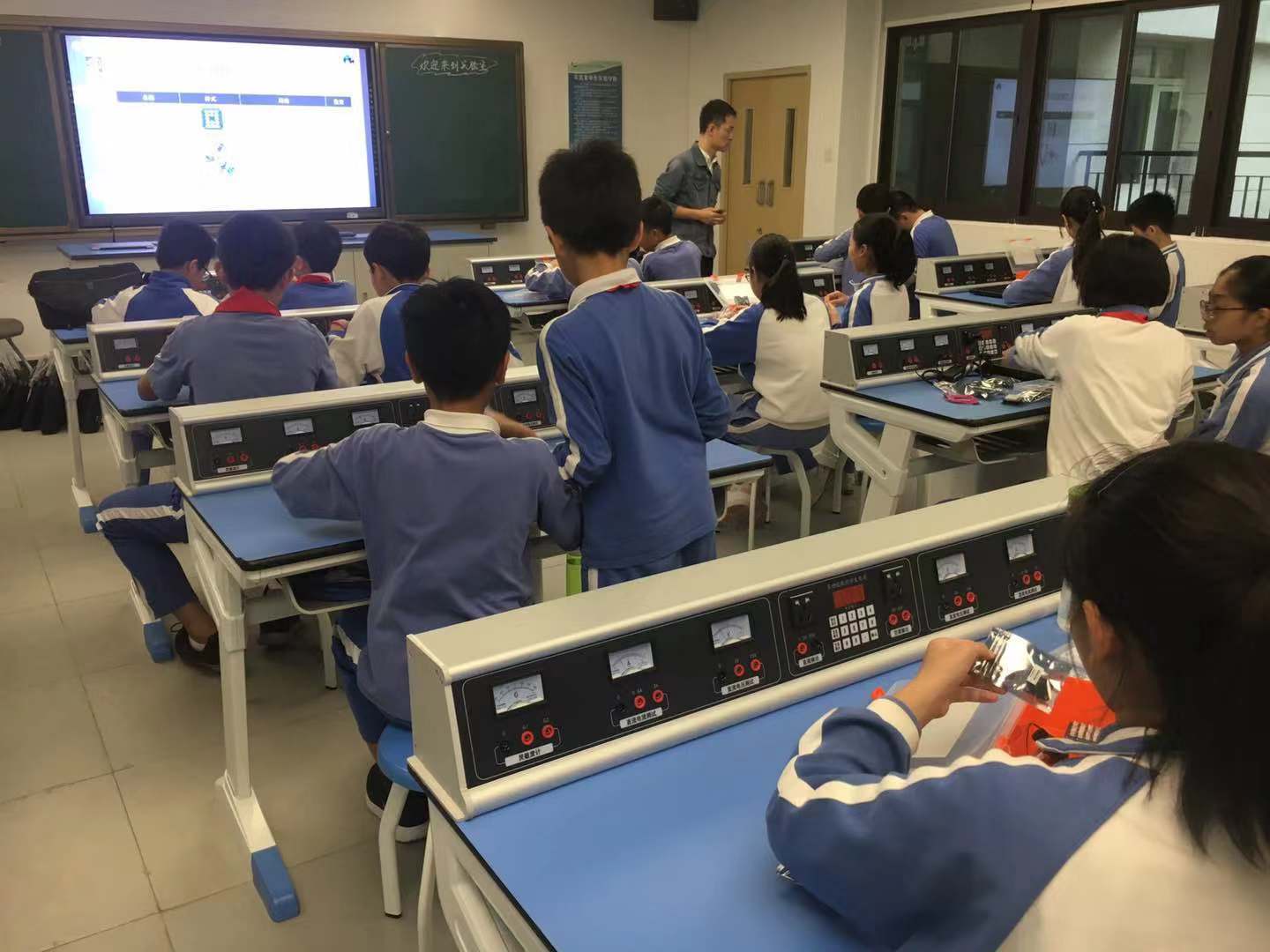 深圳市太子湾学校第二批创客实践室课程开课啦！