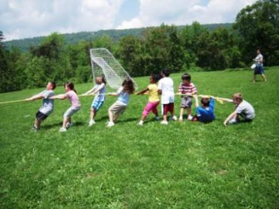 儿童参加什么户外活动对眼睛最好,适合孩子户外锻炼眼睛的运动