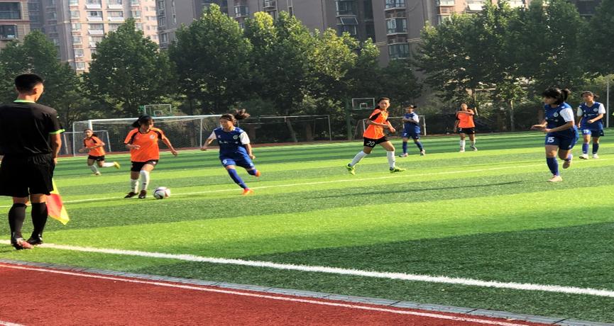 铿锵玫瑰，雷厉风行一战成名--郑州市第五十八中学女子足球队获郑州高新区校园足球联赛冠军