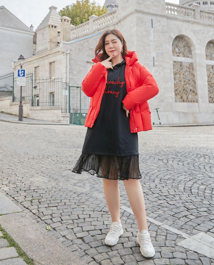 身材胖怎么穿？微胖女孩的时尚穿搭指南