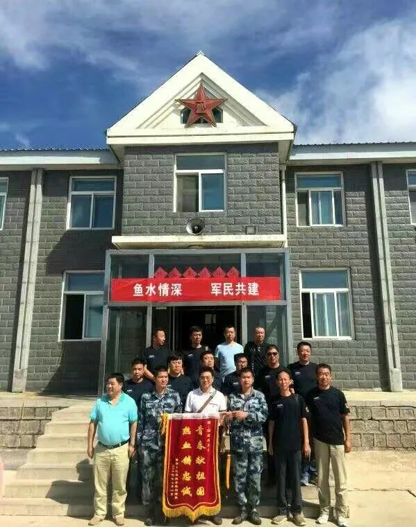 杨林老师照片,杨林老师钢琴