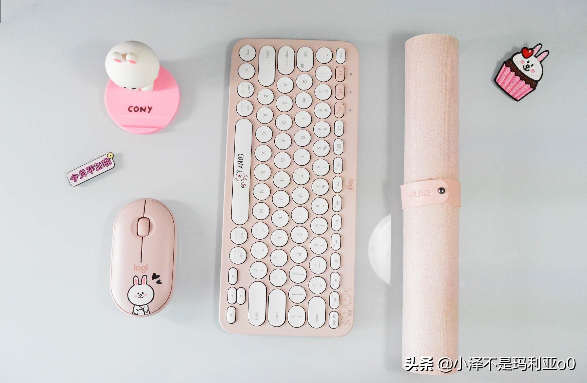 桌面好物分享学生党,罗技popkeys键盘套装