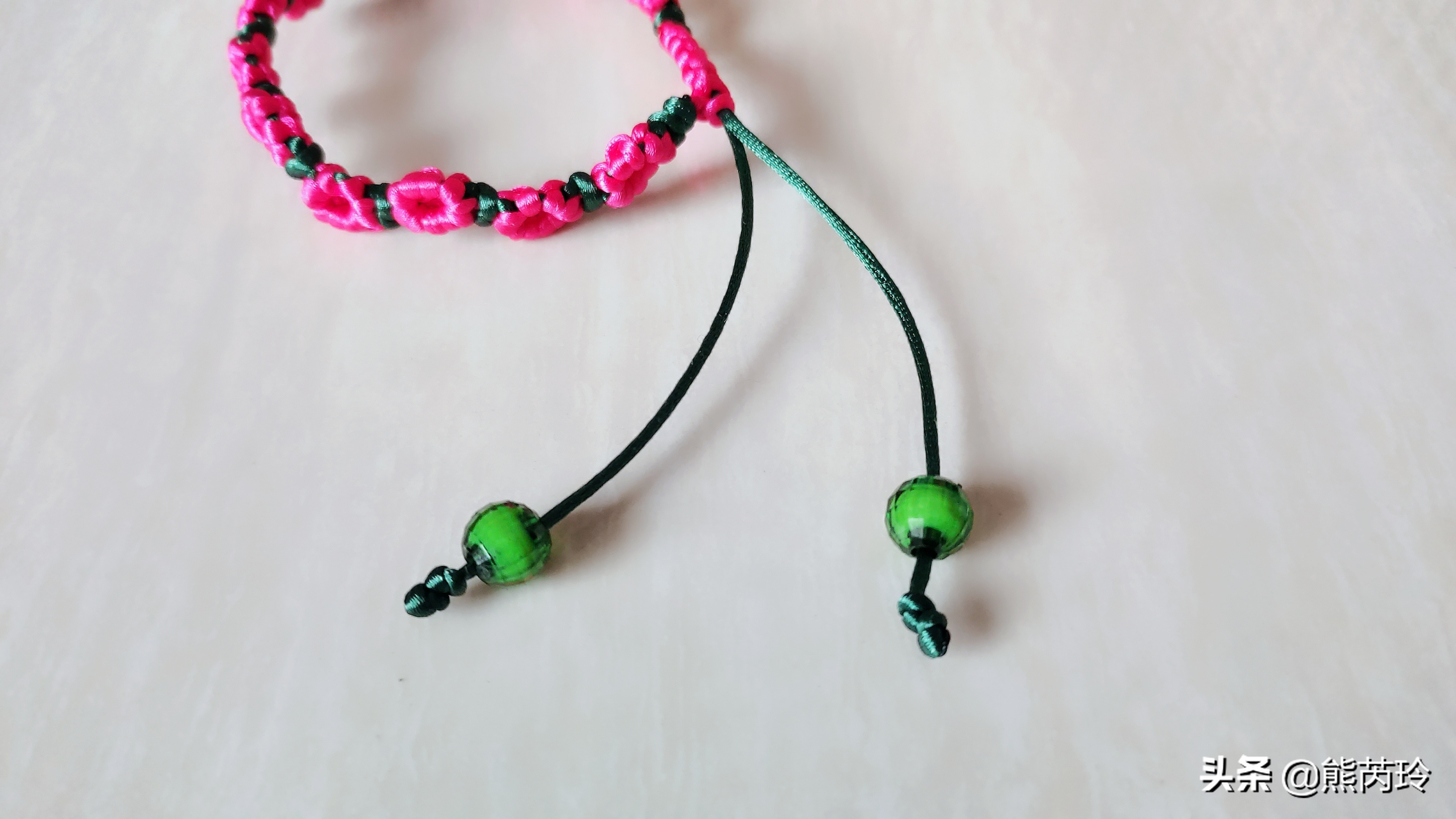 用两根绳编梅花手链简单又漂亮,梅花手链一般用什么线编