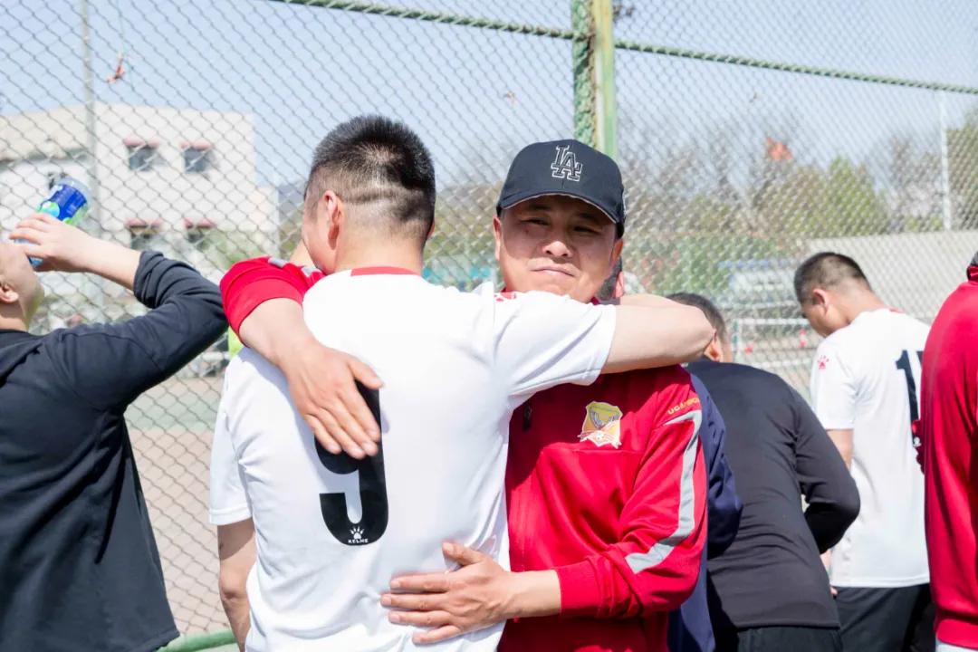 草根球员故事,足球老将的故事简介