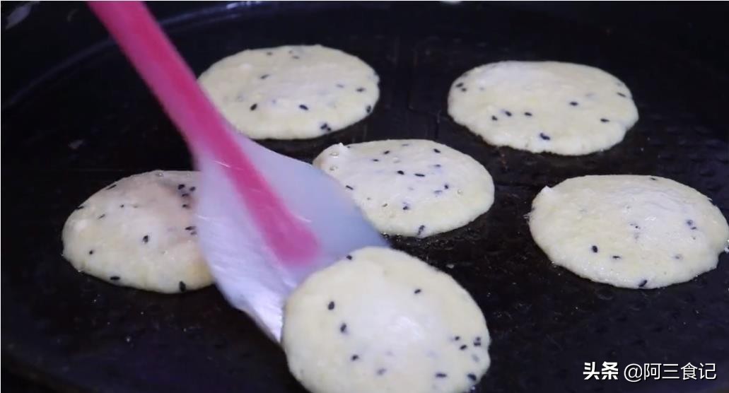 面食新吃法黄豆加个鸡蛋,黄豆和鸡蛋拿来做菜怎么做好吃