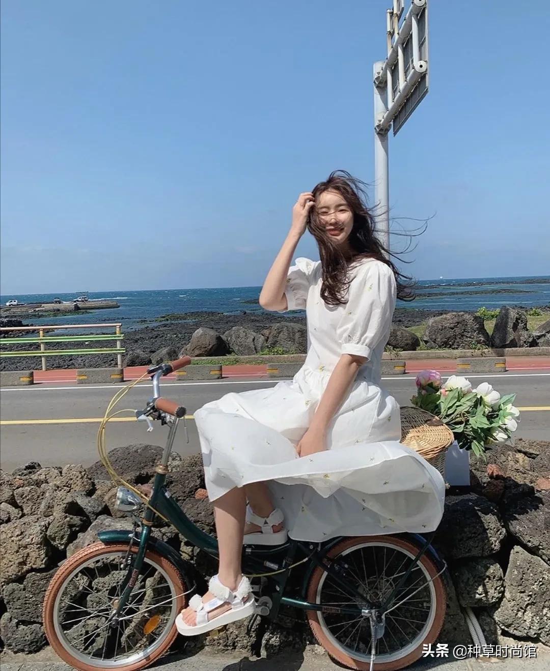 圆头羊皮凉鞋真皮凉鞋今夏最洋气,今夏最值得入手的4双网红凉鞋