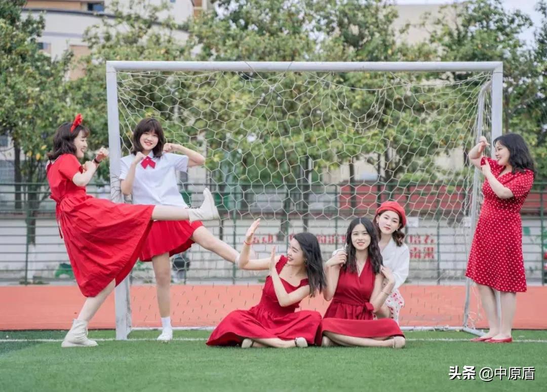 大片来袭！河南各高校凹造型毕业照绝对惊艳到你