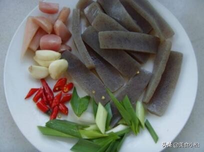 半只鸭子怎么做三菜一汤,鸭子炖什么菜好吃又营养