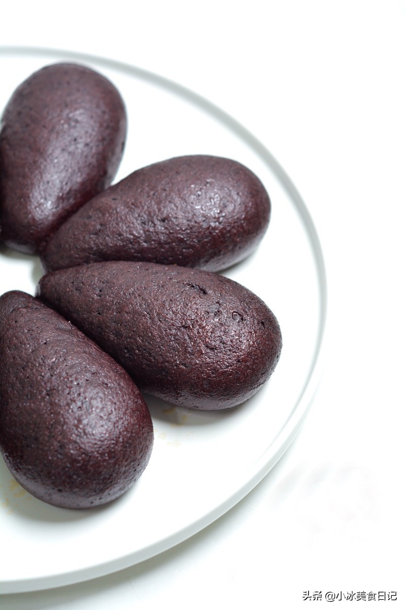 两种颜色的馒头怎么做呢,黑色馒头用什么做的