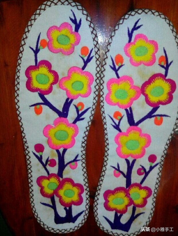 云南小巧妹自做鞋垫刺绣教程,孙姐手工刺绣鞋垫教程