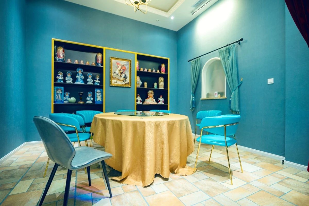 战斗民族餐厅,战斗民族的俄餐