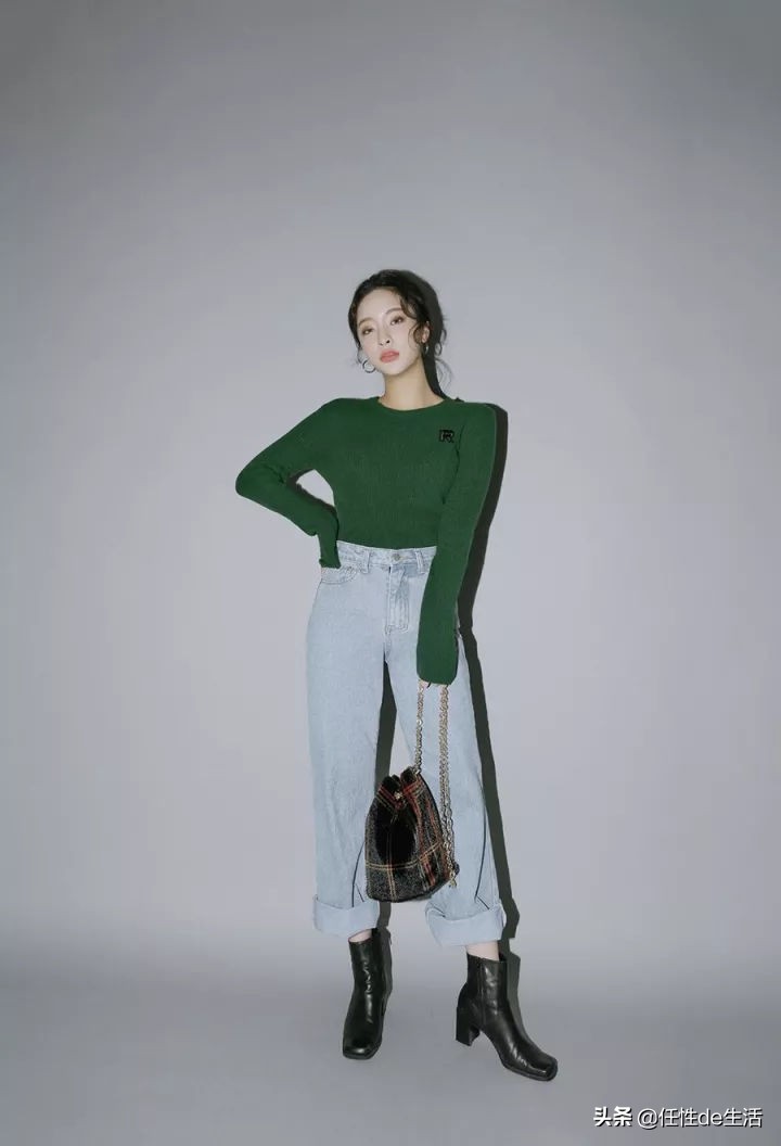 韩国女明星穿的衣服曝光,韩国女明星的衣服都是从哪里买的