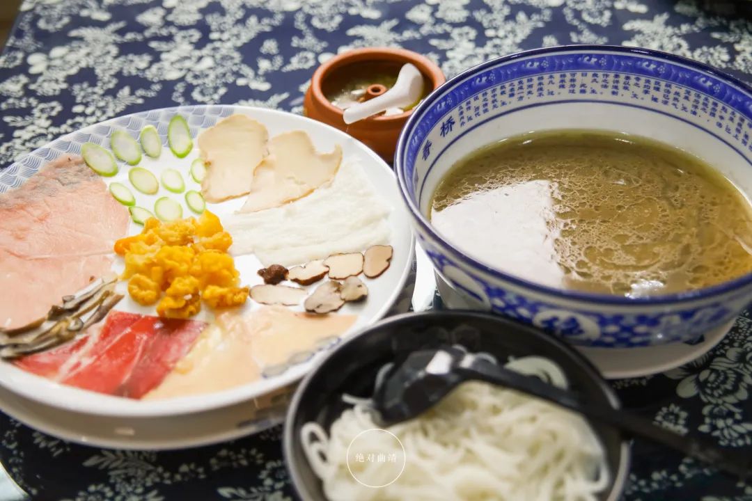 曲靖过桥米线所有门店,曲靖米线多少钱一碗