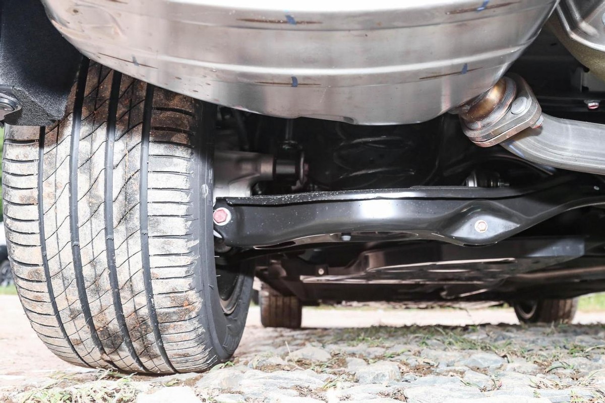 b级轿车推荐新款雅阁,雅阁十一代智享版配色选哪个